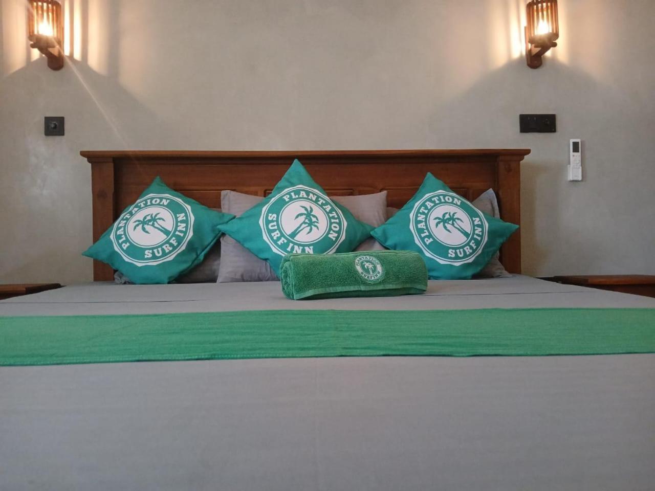 Plantation Surf Inn & Restaurant - Oost-Midigama Kamer foto