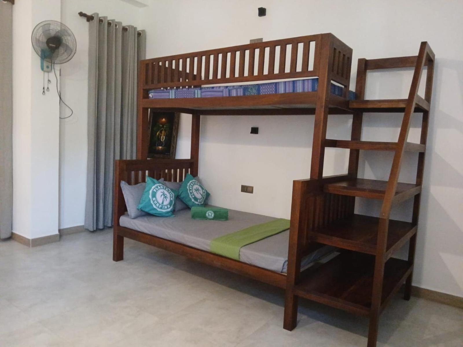 Plantation Surf Inn & Restaurant - Oost-Midigama Kamer foto