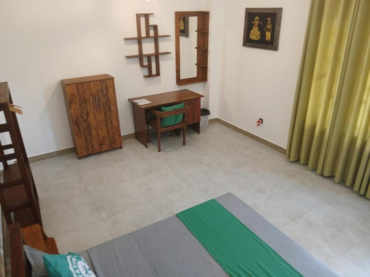 Plantation Surf Inn & Restaurant - Oost-Midigama Kamer foto